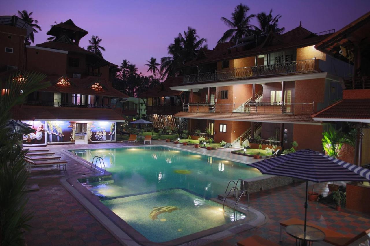 Hôtel Nikhil Ayurvedic Heritage à Varkala Extérieur photo