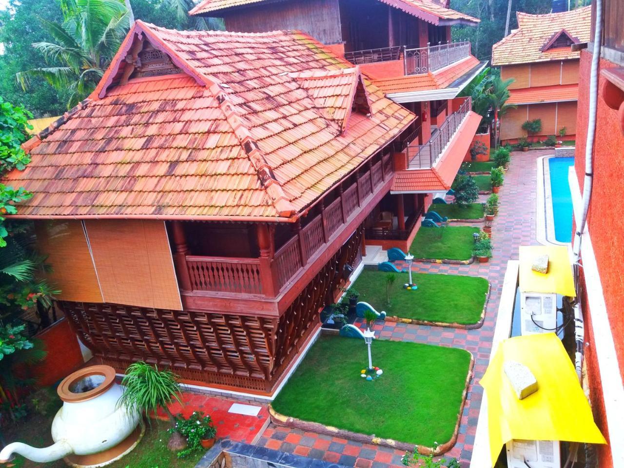 Hôtel Nikhil Ayurvedic Heritage à Varkala Extérieur photo
