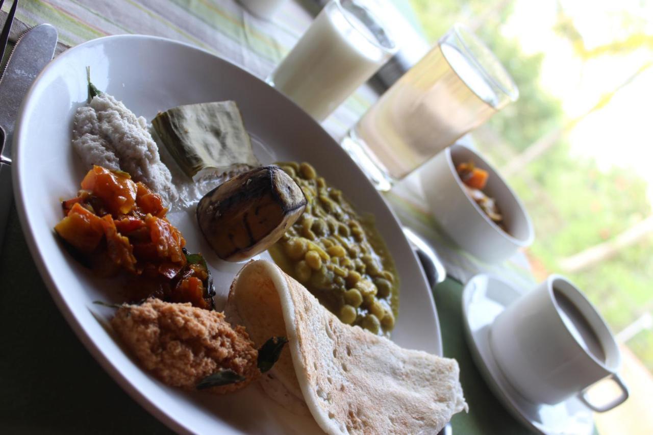 Hôtel Nikhil Ayurvedic Heritage à Varkala Extérieur photo