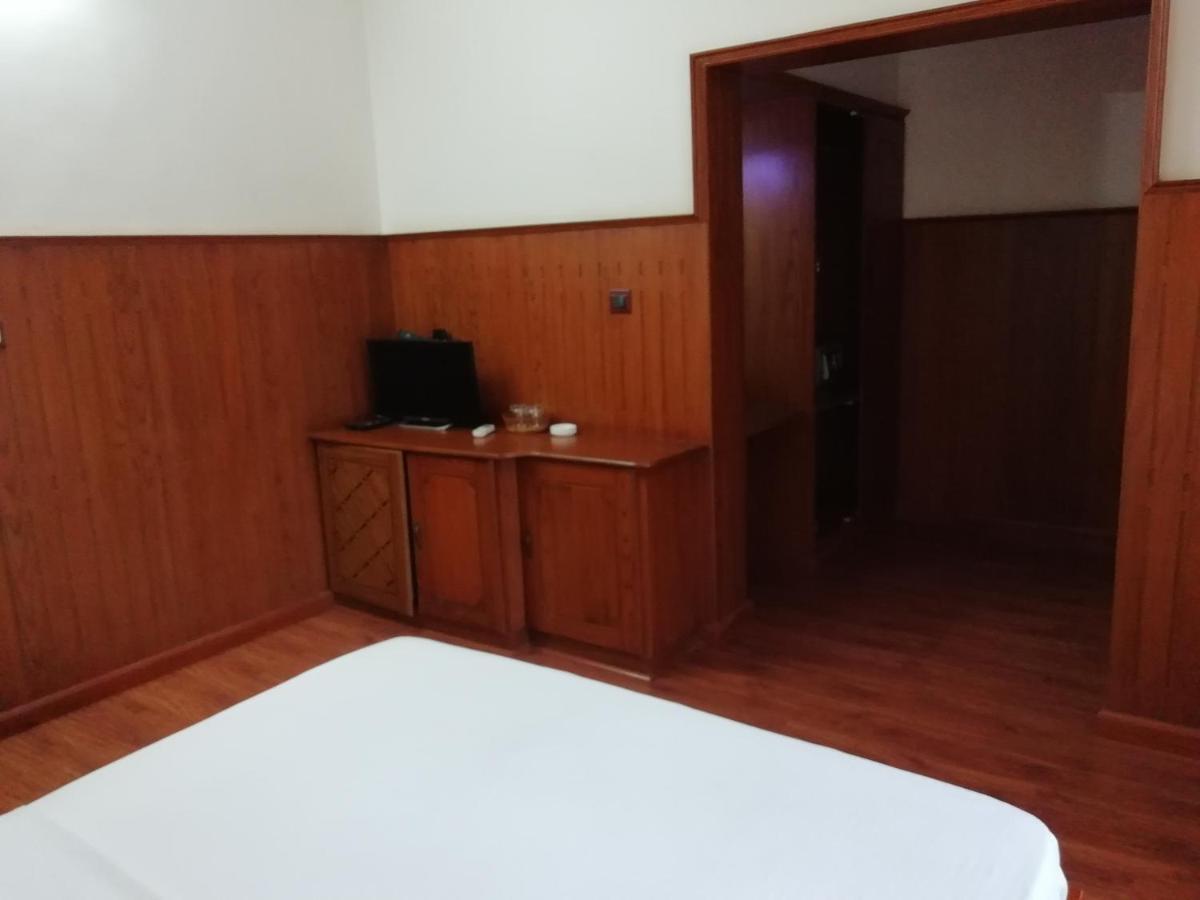 Hôtel Nikhil Ayurvedic Heritage à Varkala Extérieur photo