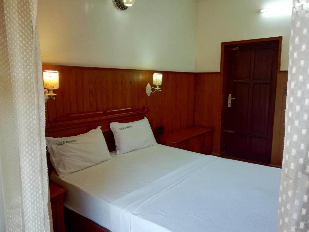 Hôtel Nikhil Ayurvedic Heritage à Varkala Extérieur photo