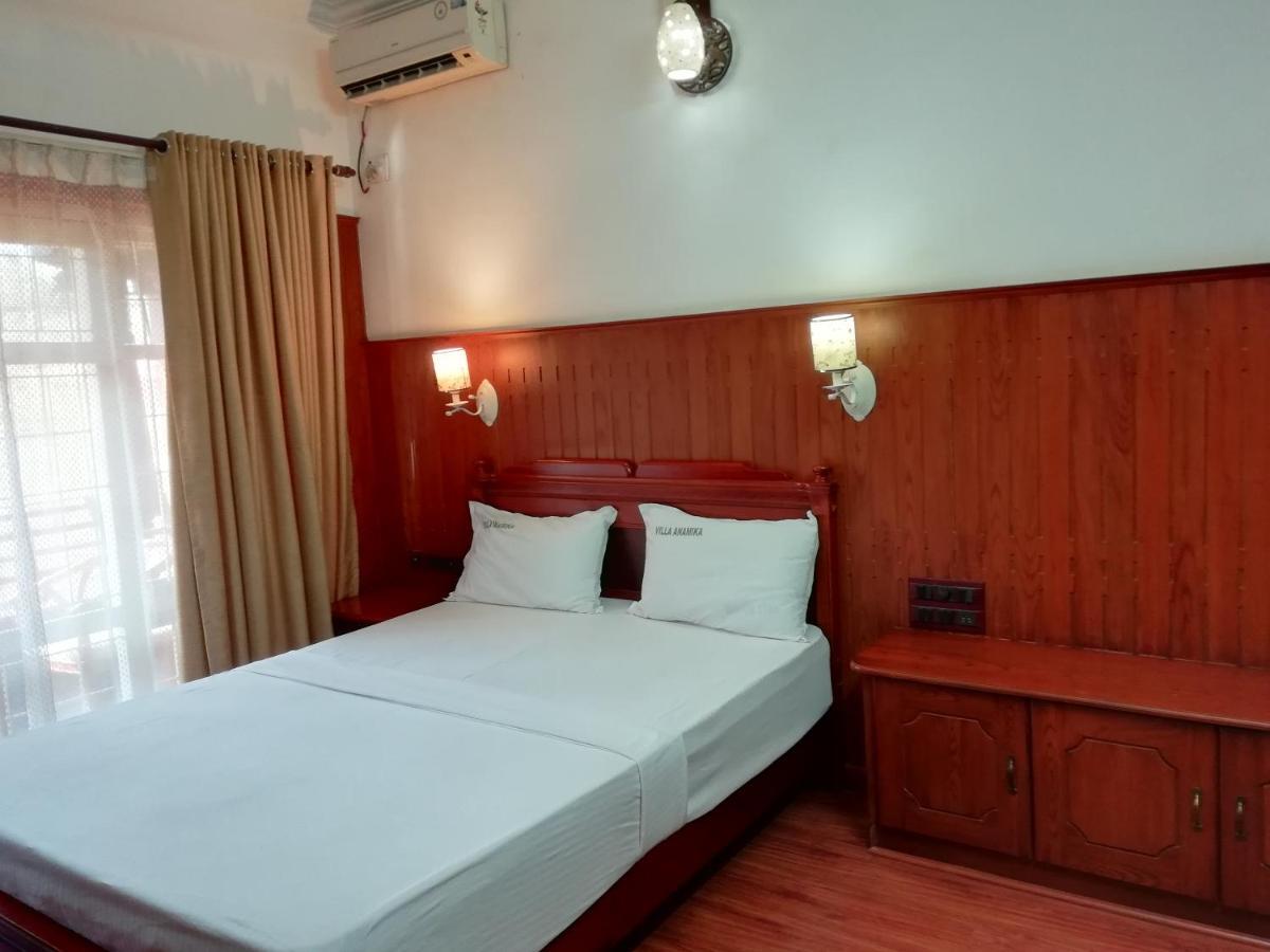 Hôtel Nikhil Ayurvedic Heritage à Varkala Extérieur photo